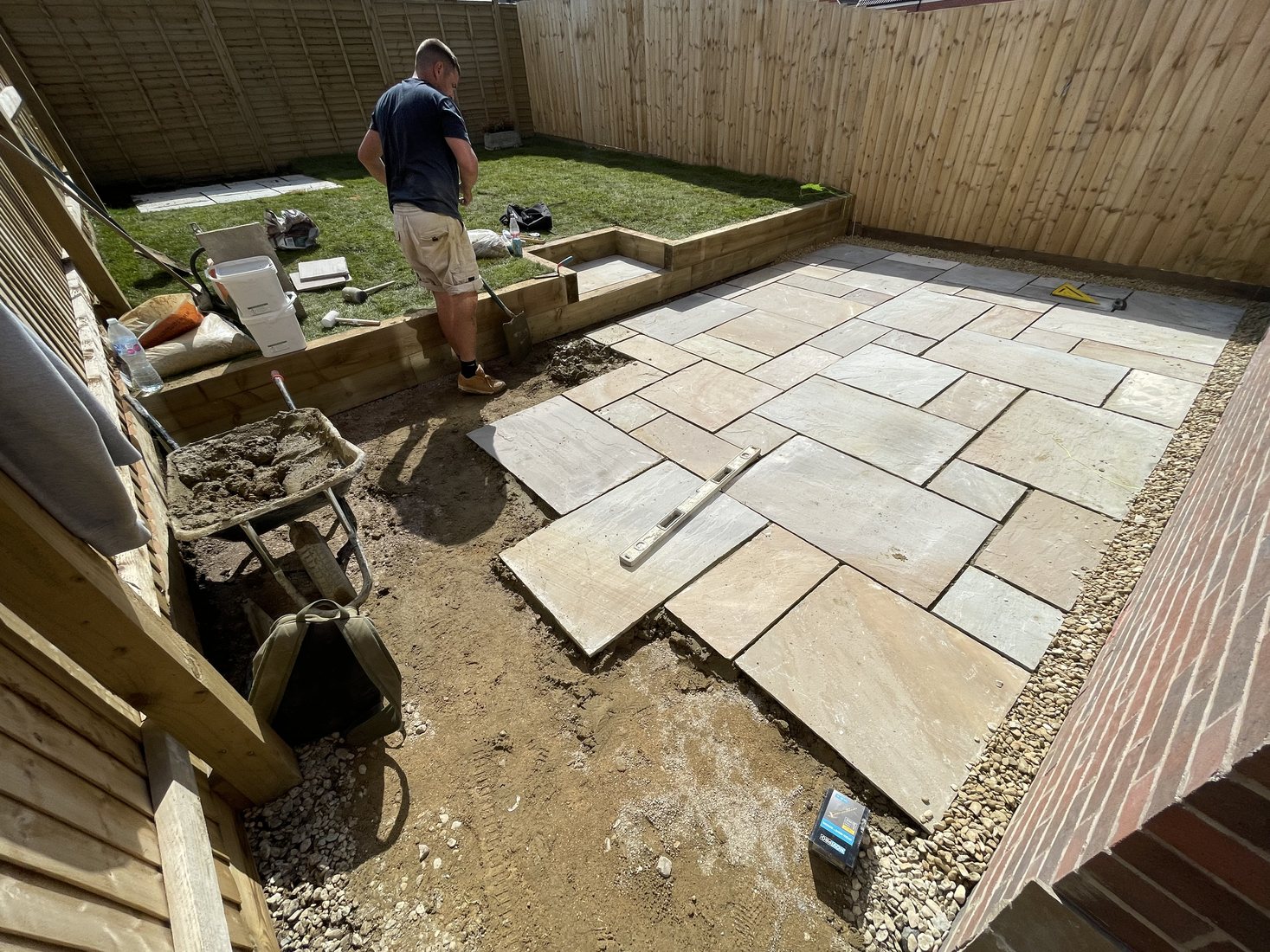 Landscaping project by Stonecrest Paving and Landscaping