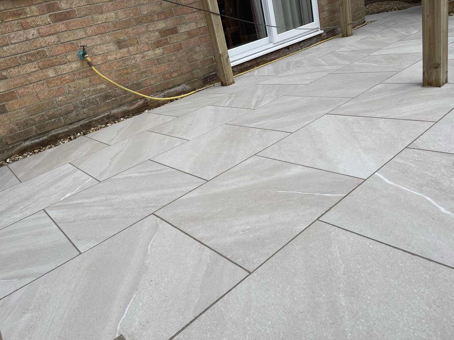 Porcelain Patio Gloucester Modern Beige